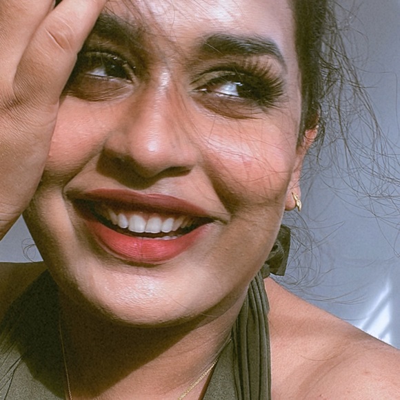 Meet your Posher, Elsena - Picture 1 of 1